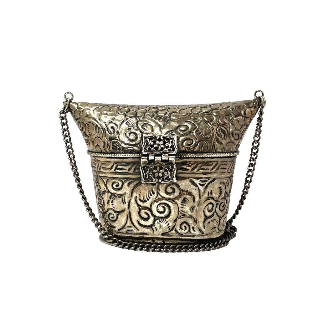 Vintage Metal Pillow Purse - Picture 5 of 15